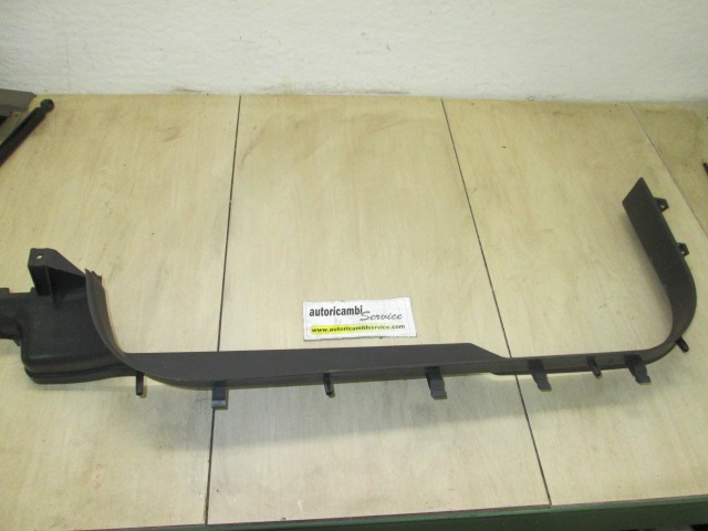 NOTRANJA OBLOGA PRAGA  OEM N. 8200012231 ORIGINAL REZERVNI DEL RENAULT ESPACE / GRAND ESPACE JK0/1 MK4 (05/2003 - 08/2006) DIESEL LETNIK 2005