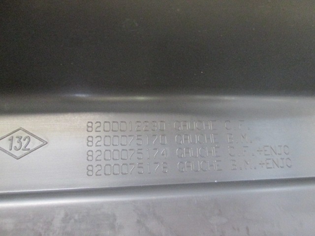 NOTRANJA OBLOGA PRAGA  OEM N. 8200012230 ORIGINAL REZERVNI DEL RENAULT ESPACE / GRAND ESPACE JK0/1 MK4 (05/2003 - 08/2006) DIESEL LETNIK 2005