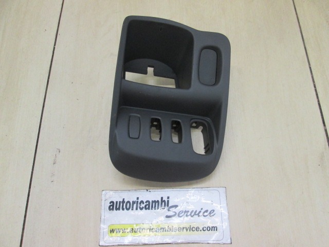 MONTA?NI DELI /  ARMATURNE PLOSCE SPODNJI OEM N. 950408 ORIGINAL REZERVNI DEL RENAULT ESPACE / GRAND ESPACE JK0/1 MK4 (05/2003 - 08/2006) DIESEL LETNIK 2005