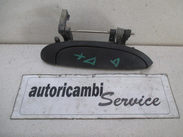 ZUNANJA KLJUKA SPREDNJA DESNA VRATA OEM N. 7780426087 ORIGINAL REZERVNI DEL RENAULT CLIO BB CB MK2 R / CLIO STORIA (05/2001 - 2012) DIESEL LETNIK 2003