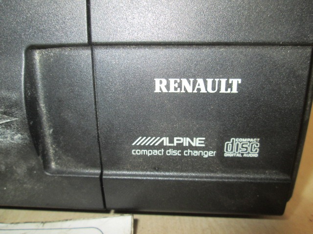 CD POLNILNIK OEM N. 8200207100 ORIGINAL REZERVNI DEL RENAULT ESPACE / GRAND ESPACE JK0/1 MK4 (05/2003 - 08/2006) DIESEL LETNIK 2005