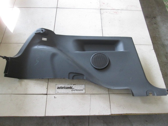 NOTRANJA OBLOGA ZADNJEGA BOKA  OEM N. MR951569 ORIGINAL REZERVNI DEL MITSUBISHI COLT Z30 Z3_A Z2_A MK6 (2004 - 2009) BENZINA LETNIK 2006