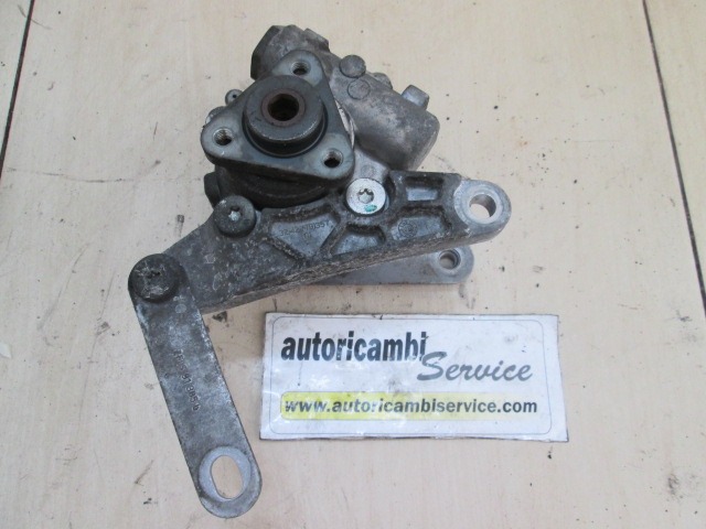 SERVO CRPALKA  OEM N. 32416766051 ORIGINAL REZERVNI DEL MINI ONE / COOPER / COOPER S R50 R52 R53 (2001-2006) DIESEL LETNIK 2006