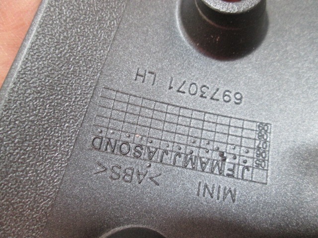 MONTA?NI DELI /  ARMATURNE PLOSCE SPODNJI OEM N. 51456973075 ORIGINAL REZERVNI DEL MINI ONE / COOPER / COOPER S R50 R52 R53 (2001-2006) DIESEL LETNIK 2006