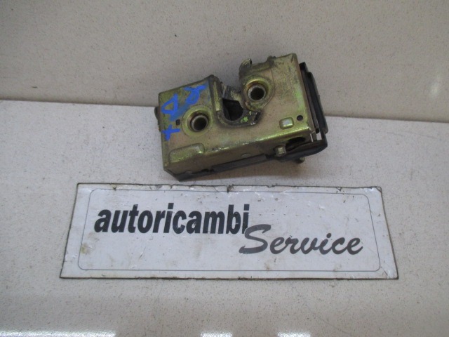 CENTRALNO ZAKLEPANJE ZADNJIH DESNIH VRAT OEM N. 3578390160 ORIGINAL REZERVNI DEL VOLKSWAGEN PASSAT B4 3A2 3A5 35I R BER/SW (07/1993 - 12/1997) BENZINA LETNIK 1996