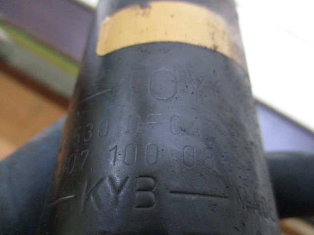 ZADNJI AMORTIZERJI OEM N. 48530-0F040 ORIGINAL REZERVNI DEL TOYOTA VERSO P12 R2 (2009 - 2018) DIESEL LETNIK 2009