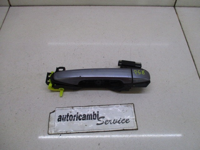 ZUNANJA KLJUKA ZADNJA LEVA VRATA OEM N. 6921105918 ORIGINAL REZERVNI DEL TOYOTA VERSO P12 R2 (2009 - 2018) DIESEL LETNIK 2009