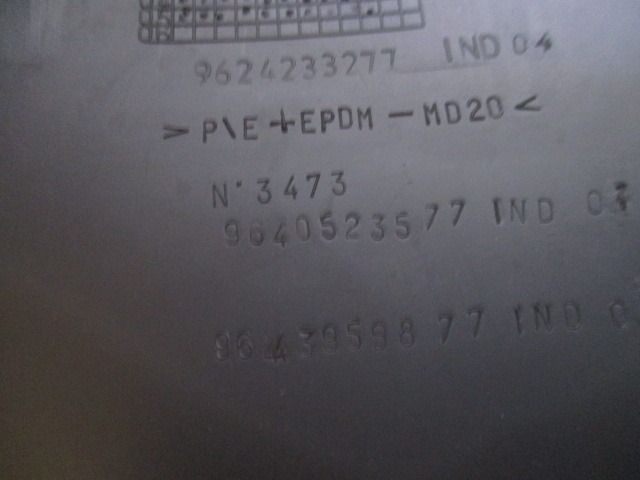 ARMATURNA PLO?CA OEM N. 9640523577 ORIGINAL REZERVNI DEL PEUGEOT 206 / 206 CC 2A/C 2D 2E/K R (2003 - 10/2008) BENZINA LETNIK 2006