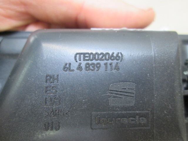 NOTRANJA KLJUKA  OEM N. 6L4839114 ORIGINAL REZERVNI DEL SEAT IBIZA 6L1 MK3 (01/2002 - 01/2006) BENZINA LETNIK 2002