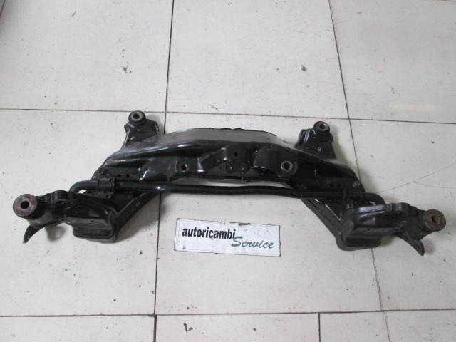 SPREDNJA OS/NOSILEC MOTORJA OEM N. 54494AV700 ORIGINAL REZERVNI DEL NISSAN PRIMERA P12E (01/2002 - 10/2006) DIESEL LETNIK 2002