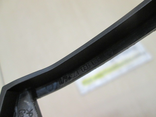NOTRANJA KLJUKA  OEM N. 6C0869173 ORIGINAL REZERVNI DEL VOLKSWAGEN POLO 9N R (2005 - 10/2009) BENZINA LETNIK 2008