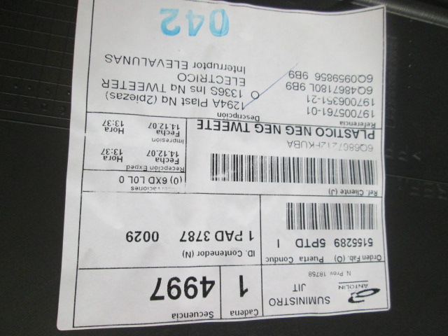 VRATNI PANEL OEM N. PNPDTVWPOLO9NRBR5P ORIGINAL REZERVNI DEL VOLKSWAGEN POLO 9N R (2005 - 10/2009) BENZINA LETNIK 2008