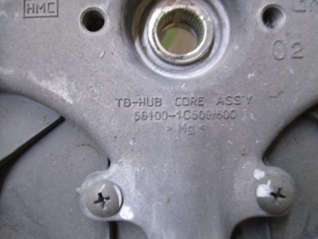 VOLAN OEM N. 561001C500 ORIGINAL REZERVNI DEL HYUNDAI GETZ TB (2002 - 02/2006) DIESEL LETNIK 2004