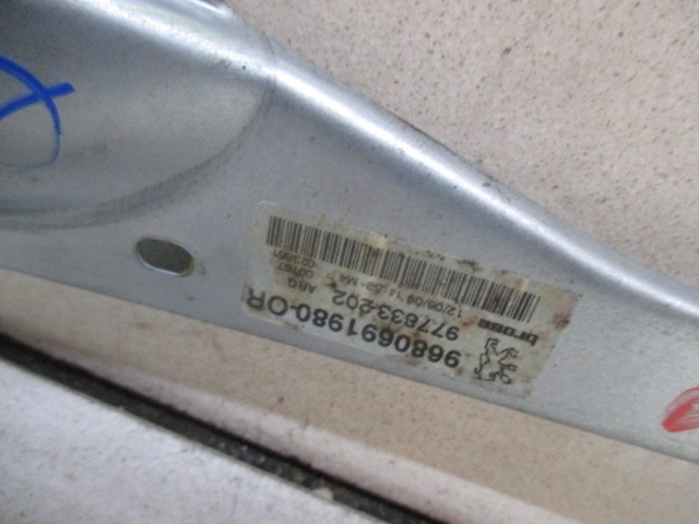 ROCNI SISTEM ZA DVIGOVANJE ZADNJEGA STEKLA  OEM N. 9680691980 ORIGINAL REZERVNI DEL PEUGEOT 308 4A 4B 4C 4E 4H MK1 BER/SW/CC (2007 - 2013) DIESEL LETNIK 2009