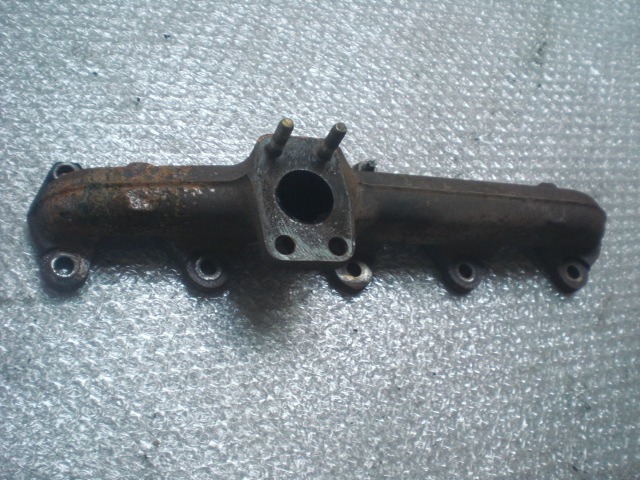 IZPUSNI KOLEKTOR OEM N. 30750100 ORIGINAL REZERVNI DEL VOLVO V50 545 (2004 - 05/2007) DIESEL LETNIK 2007