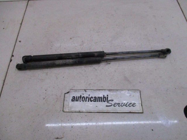 AMORTIZERJI PRTLJAZNIH VRAT  OEM N. 46771551 ORIGINAL REZERVNI DEL ALFA ROMEO 147 937 (2001 - 2005)DIESEL LETNIK 2002