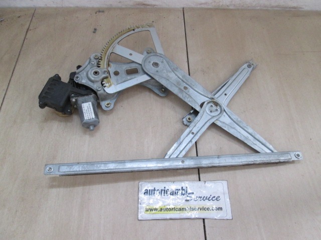 MEHANIZEM DVIGA ZADNJIH STEKEL  OEM N. 698300F020 ORIGINAL REZERVNI DEL TOYOTA COROLLA VERSO ZER ZZE12 R1 (2004 - 2009) BENZINA LETNIK 2006