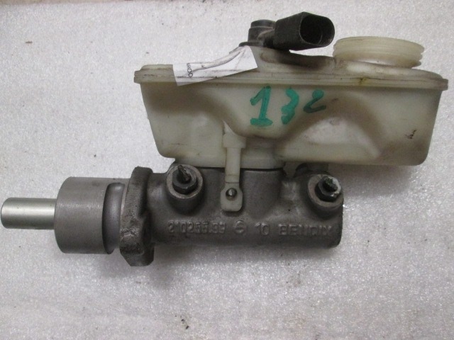 ZAVORNI CILINDER OEM N.  ORIGINAL REZERVNI DEL VOLKSWAGEN POLO 6N1 6V2 (11/1994 - 01/2000)DIESEL LETNIK 1999