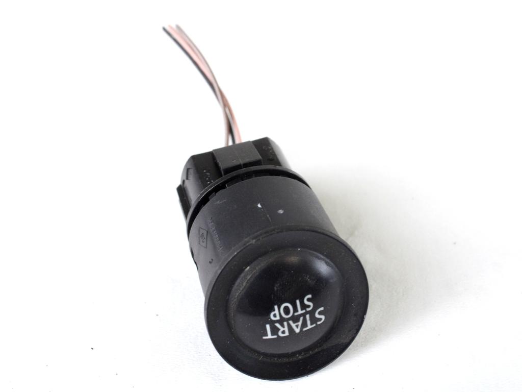 KOMPLET ODKLEPANJE IN VZIG  OEM N. 16919 KIT ACCENSIONE AVVIAMENTO ORIGINAL REZERVNI DEL RENAULT MEGANE MK2 BM0/1 CM0/1 EM0/1 KM0/1 LM0/1 BER/GRANDTOUR  (10/2002 - 02/2006) DIESEL LETNIK 2004