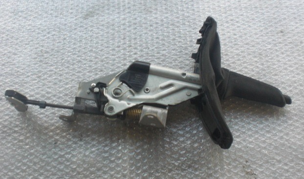 OEM N. 34406764924 ORIGINAL REZERVNI DEL BMW SERIE 3 BER/SW/COUPE/CABRIO E90/E91/E92/E93 LCI R (2009 - 2012) DIESEL LETNIK 2009