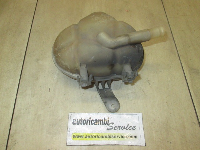 HLADILNA VODA ZA RADIJATORJE OEM N. 55702164 ORIGINAL REZERVNI DEL OPEL CORSA D S07 (2006 - 2011) BENZINA LETNIK 2010