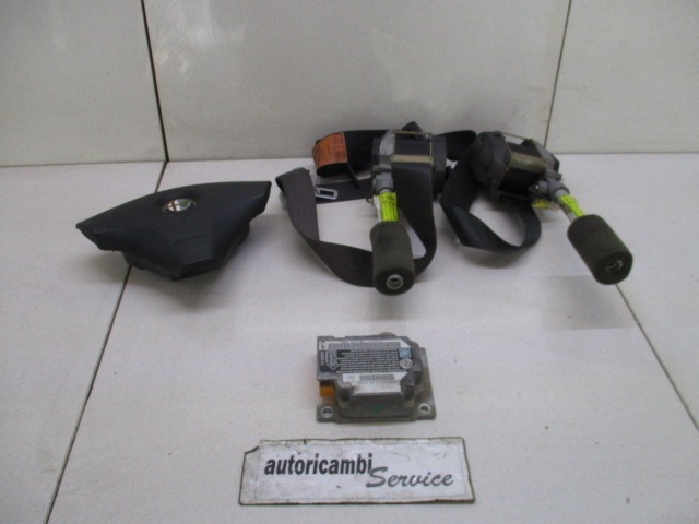 KIT AIRBAG KOMPLET OEM N. 8812 KIT AIRBAG COMPLETO ORIGINAL REZERVNI DEL ALFA ROMEO 156 932 BER/SW (1997 - 03/2000)DIESEL LETNIK 1999