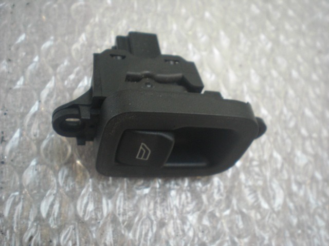 STIKALO ELEKTRICNEGA DVIGA STEKEL OEM N. 30774163 ORIGINAL REZERVNI DEL VOLVO V50 545 (2004 - 05/2007) DIESEL LETNIK 2007