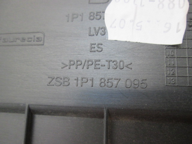 PREDAL ZA DOKUMENTE OEM N. 1P1857095 ORIGINAL REZERVNI DEL SEAT LEON 1P1 MK2 (2005 - 2012) BENZINA LETNIK 2007