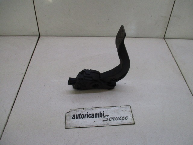 PEDALI OEM N. 8K1721523 ORIGINAL REZERVNI DEL AUDI A5 8T COUPE/5P (2007 - 2011) BENZINA LETNIK 2010