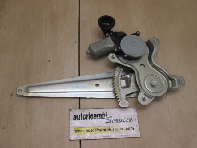 MEHANIZEM DVIGA ZADNJIH STEKEL  OEM N. 8572035140 ORIGINAL REZERVNI DEL TOYOTA RAV 4 A3 MK3 (2006 - 03/2009) DIESEL LETNIK 2008