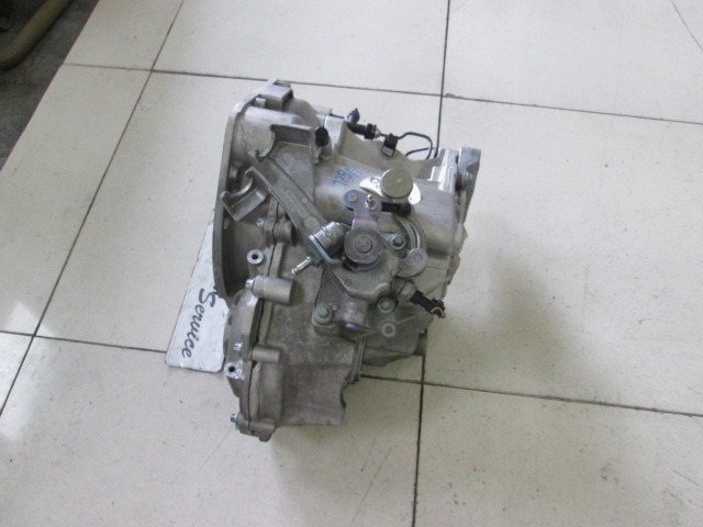 ROCNI MENJALNIK OEM N. 1693600700 ORIGINAL REZERVNI DEL MERCEDES CLASSE B W245 T245 5P (2005 - 2011) DIESEL LETNIK 2006