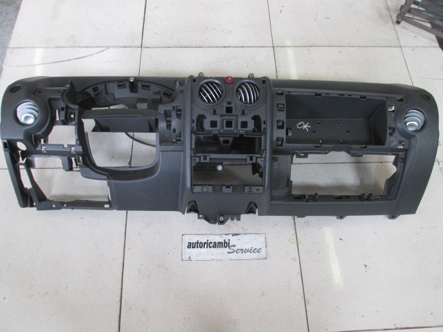 ARMATURNA PLOSCA OEM N. 96490172TG ORIGINAL REZERVNI DEL CITROEN BERLINGO / BERLINGO FIRST MK1 M59 (1996 - 2013) DIESEL LETNIK 2007