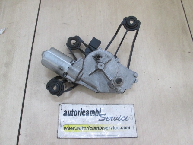 MOTORCEK ZADNJEGA BRISALCA OEM N. 390201580 ORIGINAL REZERVNI DEL CITROEN BERLINGO / BERLINGO FIRST MK1 M59 (1996 - 2013) DIESEL LETNIK 2007