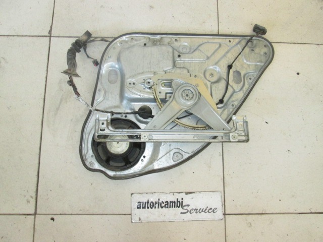 MEHANIZEM ZA ZADNJA VRATA  OEM N. 4M51-A264A27-EK ORIGINAL REZERVNI DEL FORD FOCUS DA HCP DP MK2 BER/SW (2005 - 2008) DIESEL LETNIK 2006