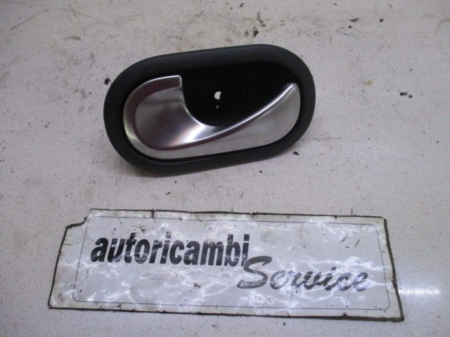 NOTRANJA KLJUKA  OEM N. 8200028487 ORIGINAL REZERVNI DEL RENAULT SCENIC/GRAND SCENIC JM0/1 MK2 (2003 - 2009) DIESEL LETNIK 2006