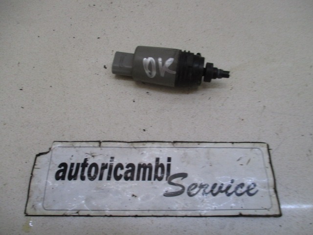 VODNA CRPALKA BRISALCEV OEM N. 6934159 ORIGINAL REZERVNI DEL BMW SERIE 1 BER/COUPE/CABRIO E81/E82/E87/E88 (2003 - 2007) BENZINA LETNIK 2005