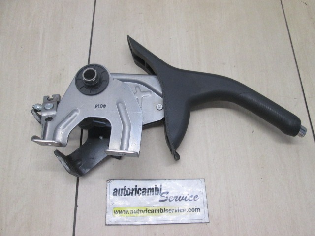 OEM N. 597102K000 ORIGINAL REZERVNI DEL KIA SOUL AM MK1 (2008 - 2013) DIESEL LETNIK 2010