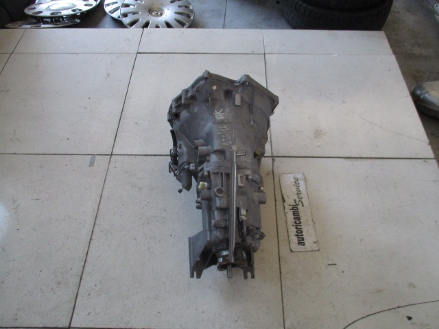 ROCNI MENJALNIK OEM N. 7533513 ORIGINAL REZERVNI DEL BMW SERIE 1 BER/COUPE/CABRIO E81/E82/E87/E88 (2003 - 2007) BENZINA LETNIK 2005