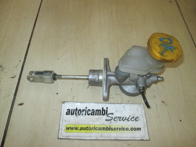 ZAVORNI CILINDER OEM N. D6010JG81B ORIGINAL REZERVNI DEL RENAULT KOLEOS HY MK1 (2008 - 2011) DIESEL LETNIK 2010