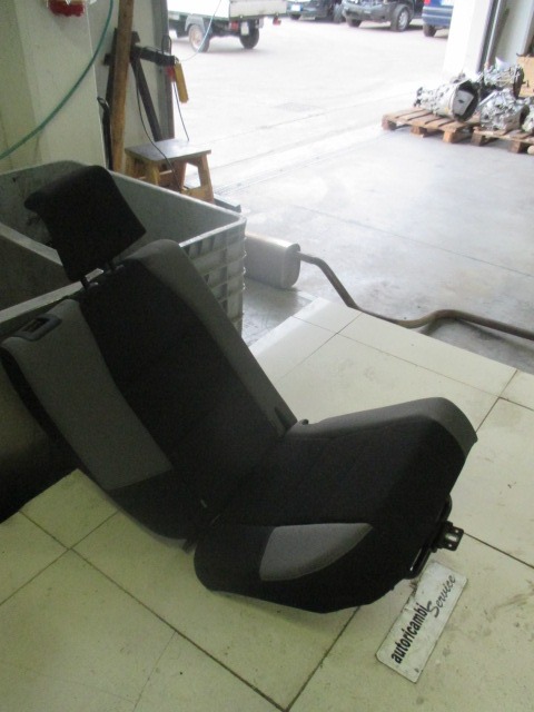TRETJA VRSTA ENOJNI SEDEZ BLAGO OEM N. 23PSTPG207WASW5P ORIGINAL REZERVNI DEL PEUGEOT 207 / 207 CC WA WC WD WK (2006 - 05/2009) BENZINA LETNIK 2008