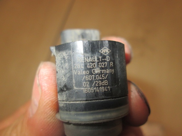 PARKIRNI SENZORJI OEM N. 284420027R ORIGINAL REZERVNI DEL RENAULT TRAFIC JL FL EL MK2 (2001 - 2014) DIESEL LETNIK 2014