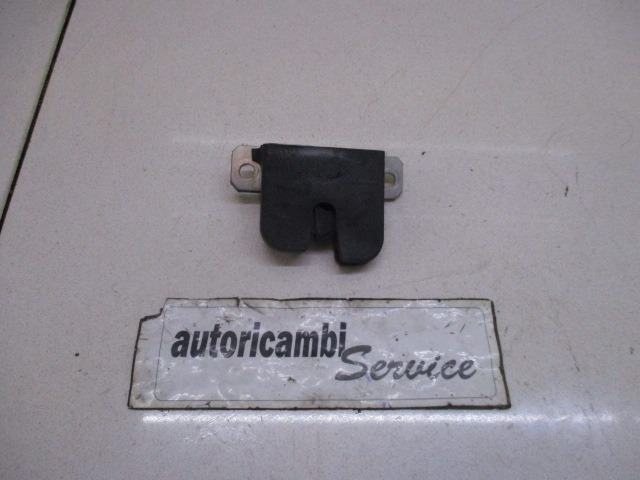 ZAKLEPANJE PRTLJA?NIH VRAT  OEM N. 6L6627505 ORIGINAL REZERVNI DEL SEAT IBIZA 6L1 MK3 R (02/2006 - 2008) BENZINA LETNIK 2008