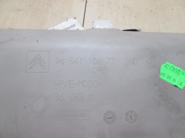 PREDAL ZA DOKUMENTE OEM N. 9654110677 ORIGINAL REZERVNI DEL CITROEN C4 PICASSO/GRAND PICASSO MK1 (2006 - 08/2013) DIESEL LETNIK 2009