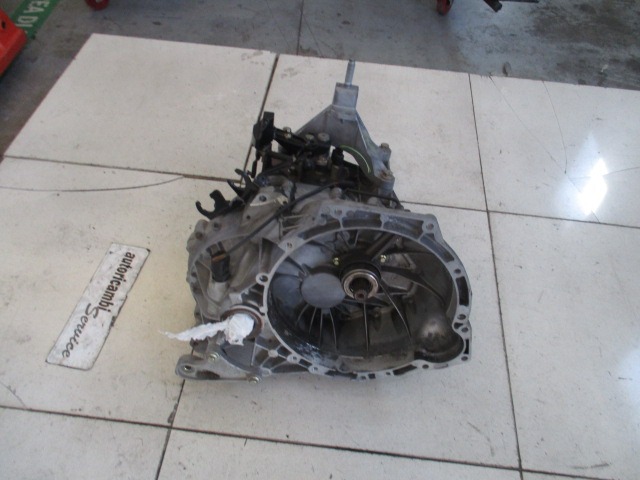 ROCNI MENJALNIK OEM N. XS4R-7F096 ORIGINAL REZERVNI DEL FORD FOCUS DAW DBW DNW MK1 R BER/SW (2001-2005) DIESEL LETNIK 2004