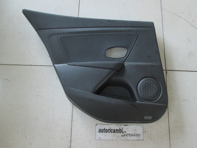 VRATNI PANEL OEM N. PNPSTRNMEGANEBZ01MK3SW5P ORIGINAL REZERVNI DEL RENAULT MEGANE MK3 BZ0/1 B3 DZ0/1 KZ0/1 BER/SPORTOUR/ESTATE (2009 - 2015) DIESEL LETNIK 2010