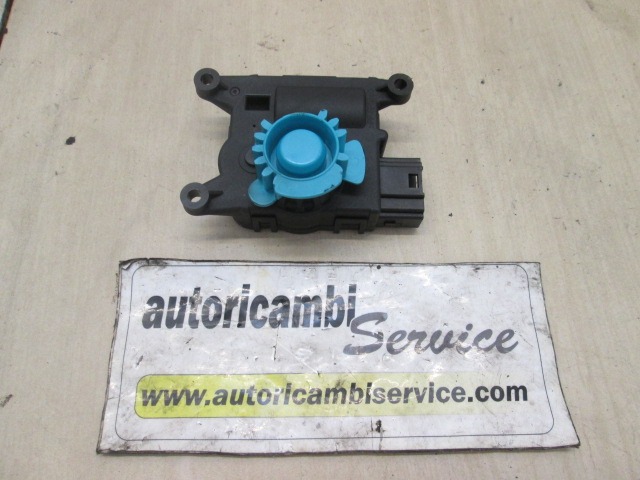 MOTORCEK OGREVANJA OEM N. 0611091A ORIGINAL REZERVNI DEL RENAULT MEGANE MK3 BZ0/1 B3 DZ0/1 KZ0/1 BER/SPORTOUR/ESTATE (2009 - 2015) DIESEL LETNIK 2010