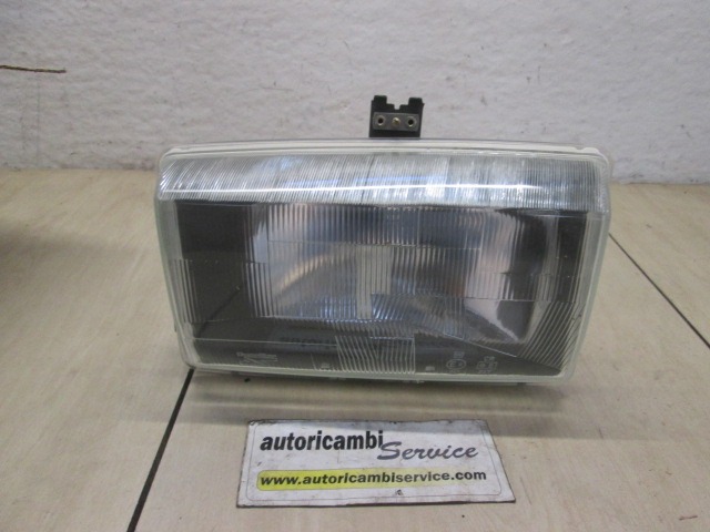 SPREDNJI LEVI ZAROMETI  OEM N. 621050 ORIGINAL REZERVNI DEL PEUGEOT 305 581A (1978 - 1985)BENZINA LETNIK 1978