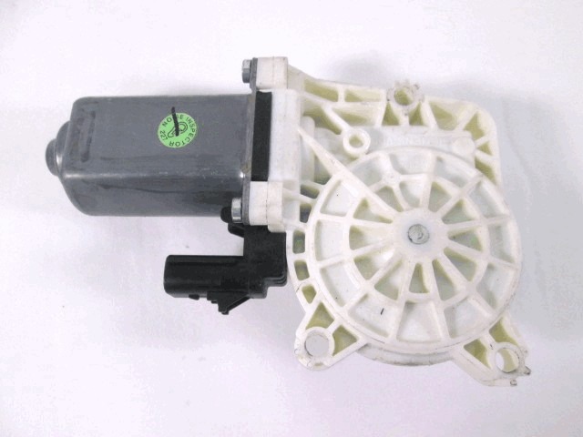 MOTORCEK ELEKTRICNEGA POMIKA ZADNJEGA STEKLA  OEM N. 68004818AB ORIGINAL REZERVNI DEL JEEP CHEROKEE MK4 KK (2008 - 2012)DIESEL LETNIK 2008