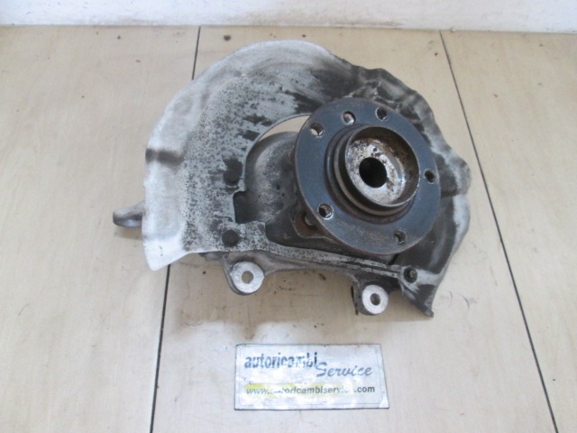 VRTLJIVI LEZAJ DESNO / PESTO KOLESA Z LEZAJEM SPREDAJ OEM N. 31216760954 ORIGINAL REZERVNI DEL BMW SERIE 5 E60 E61 (2003 - 2010) DIESEL LETNIK 2005