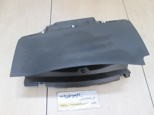 PREDAL ZA DOKUMENTE OEM N. 9680927277 ORIGINAL REZERVNI DEL CITROEN BERLINGO MK2 (2008 -2018) DIESEL LETNIK 2012